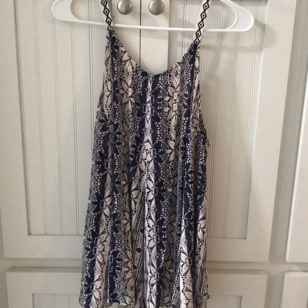 O’Neill flowy top NWT